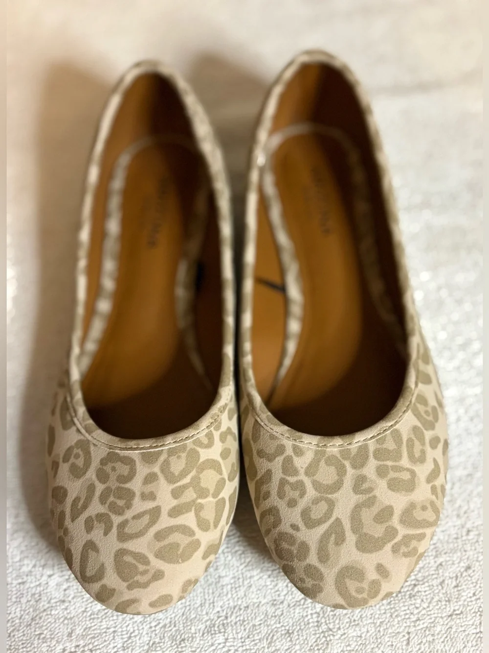 Women’s Light Leopard Ballet Flats Size 8M Arizona Jean Co Shoes  NWOT